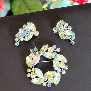 Vintage Weiss Rhinestone Circle Brooch and Earring Set